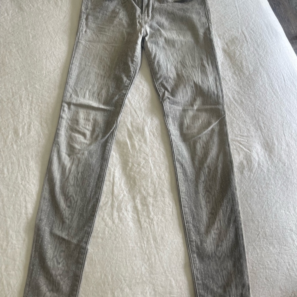 Stylish Gray Joe’s Jeans